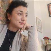 Docente di francese impartosce lezioni private e/o ripetizioni a studenti (elementari, medie e liceo)